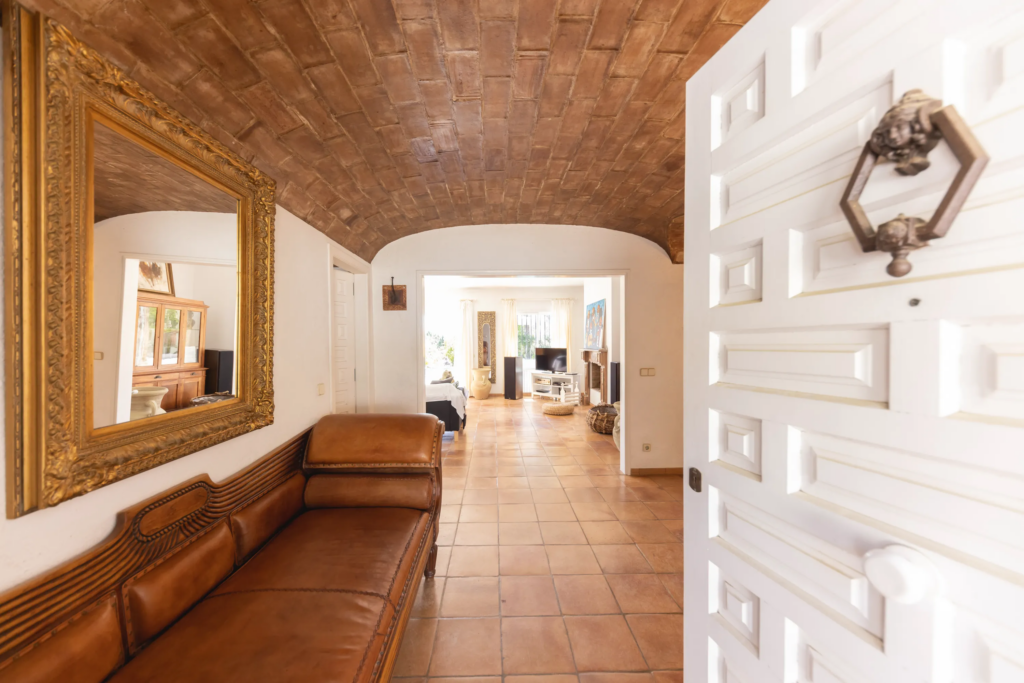 Entree et salon de la maison d'hote costa brava